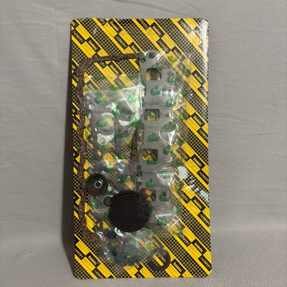 Evergreen Components Inc. Engine Gasket Set with Seals